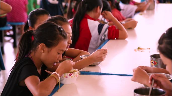 学校 食堂 学生 餐饮