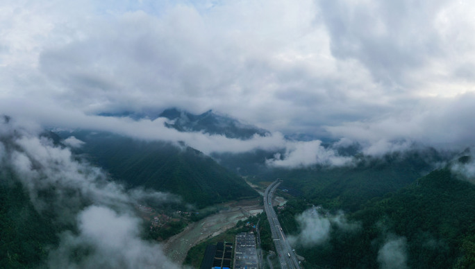 川西河流山川云雾合集