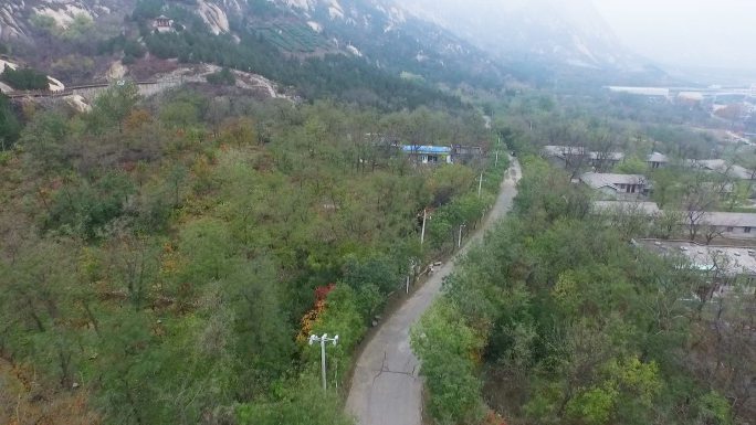 山村 大山 道路 航拍