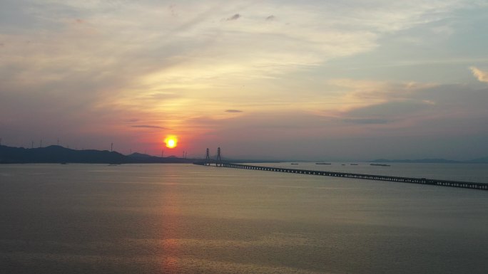 日出时刻的鄱阳湖二桥航拍视频