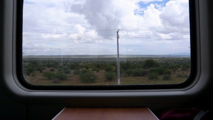 列车外的风景