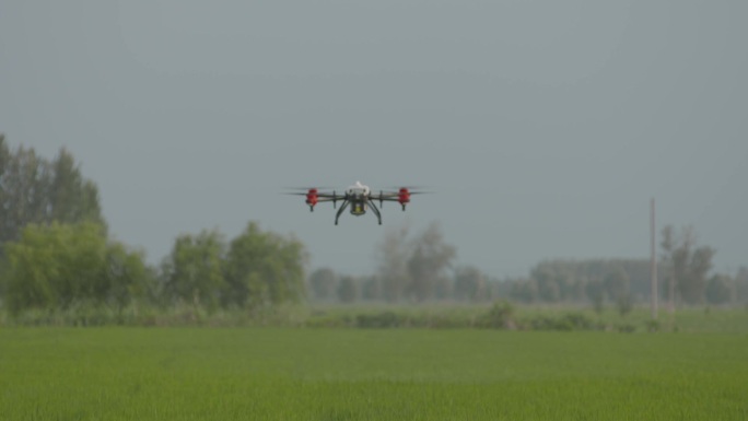 农用飞行喷雾器植保无人机打药喷药科技农业