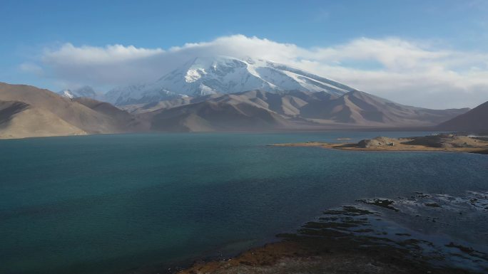 原创 新疆喀拉库勒湖慕士塔格峰雪山风光