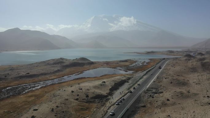 原创 新疆喀拉库勒湖慕士塔格峰雪山风光