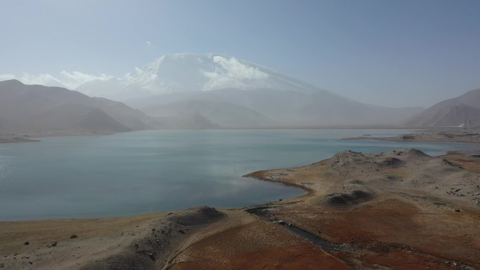 原创 新疆喀拉库勒湖慕士塔格峰雪山风光