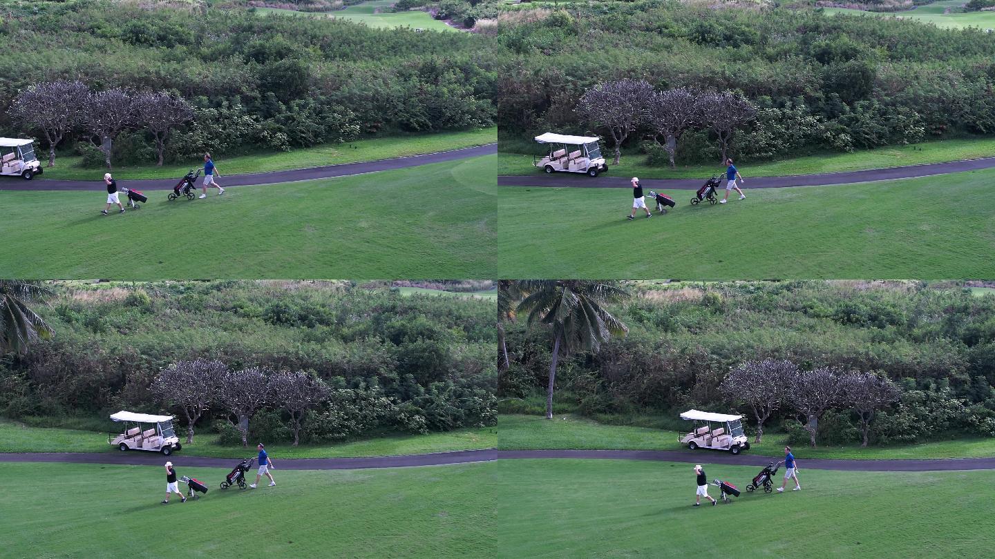 两位高尔夫球员享受着高尔夫的乐趣