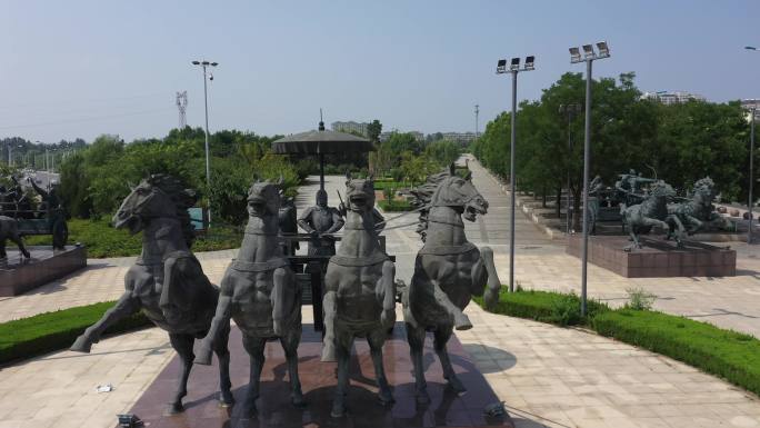 济南莱芜汉江公园战马雕塑