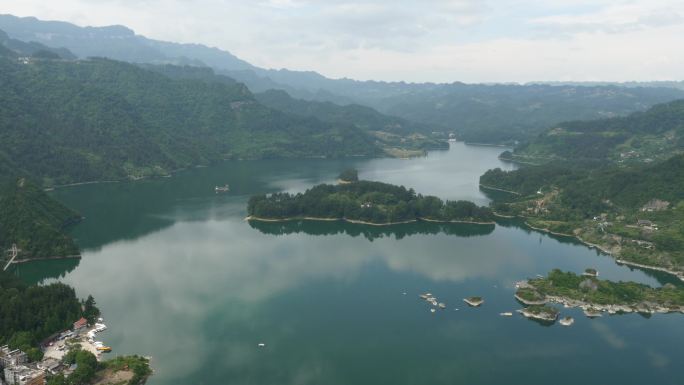 小南海堰塞湖黔江绿水青山