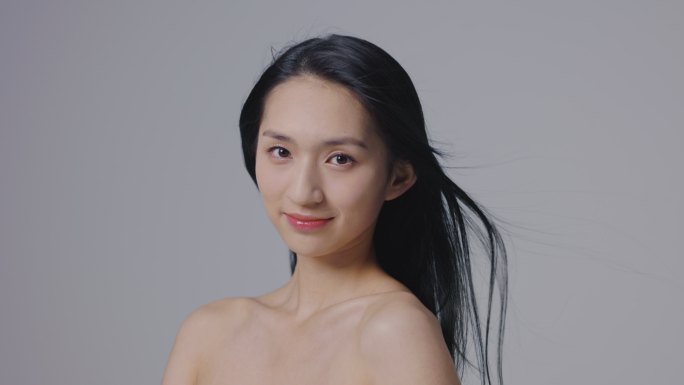 长发美女人像模特妆容