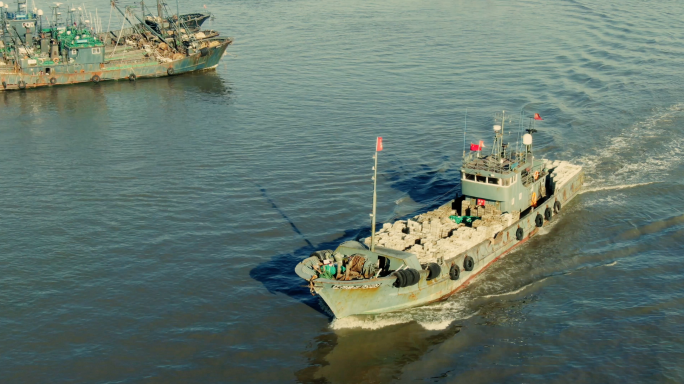 原创素材 放心商用 渔船驶向大海4k