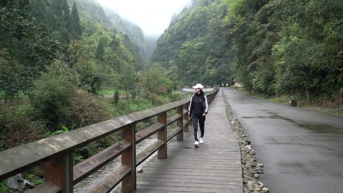 背影  民宿   风景  美女 行走