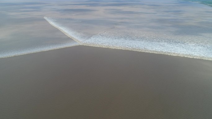 4K航拍海宁潮水（钱江潮）