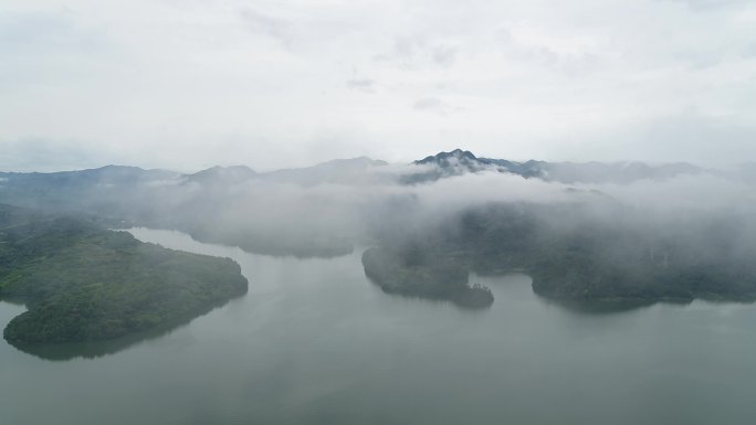 航拍浙江山水诸暨东白湖水库云雾青山绿水