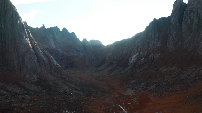 莲宝叶则 石头山 阿坝 山 魔界山峰航拍