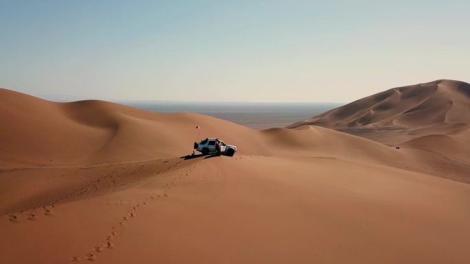 库姆塔格沙漠冲沙航拍