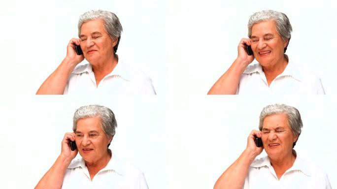老妇人打电话手机通话外国人奶奶