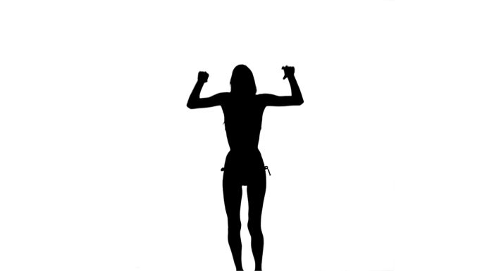 一个女人跳跃剪影慢镜头，在白色背景下