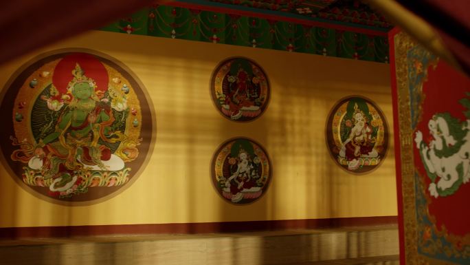 佛教绘画走廊