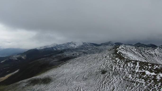 原创 四川甘孜州贡嘎山雅哈垭口雪山风光