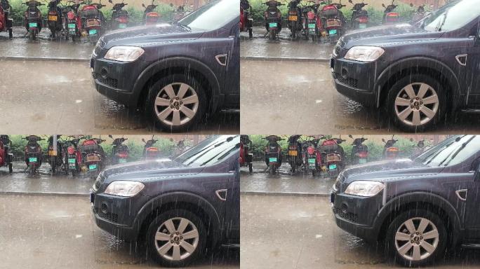 雨中停泊的汽车