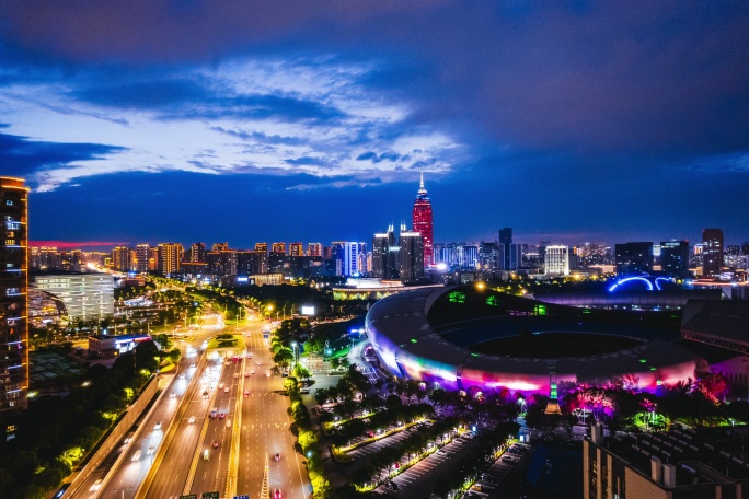 江苏常州新北区奥体传媒中心夜景航拍延时