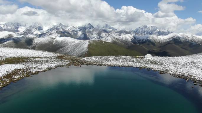 原创 四川康定冷嘎措贡嘎山雪山风光航拍