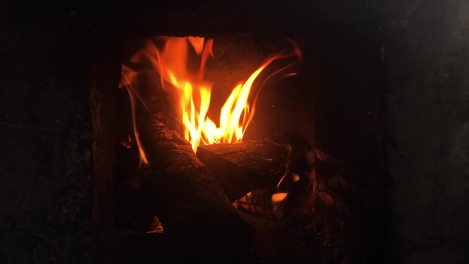 烧柴火和炭火素材