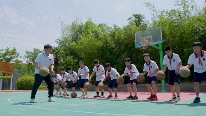 学校中学生小学生体育运动篮球教学操场