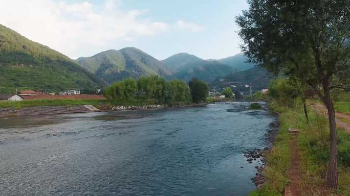 沿河土路视频土坝河流水库