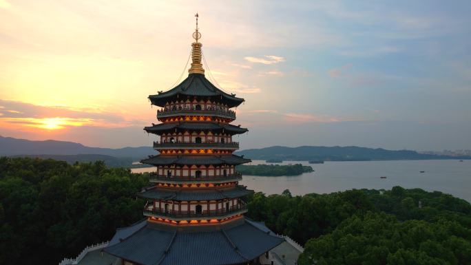 杭州西湖航拍日落时分雷峰塔著名景点