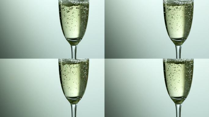香槟杯中气泡缓缓升起