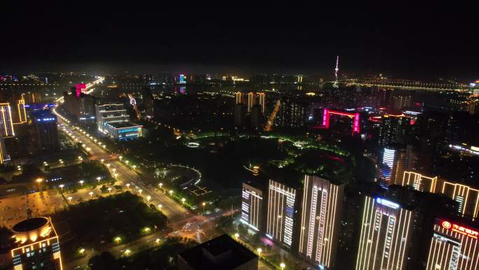 临沂五洲湖夜景航拍北京路城市全景高楼宣传