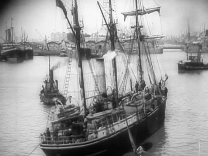 19世纪轮船港口码头出港