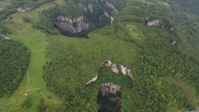 原创 重庆武隆天坑天生三桥喀斯特地貌航拍