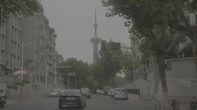 南京街头电视塔