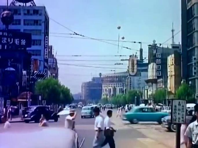 50年代日本东京浅草寺街道街景行人路人