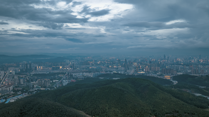 【5K】长虫山航拍暴雨来临前的昆明日转夜