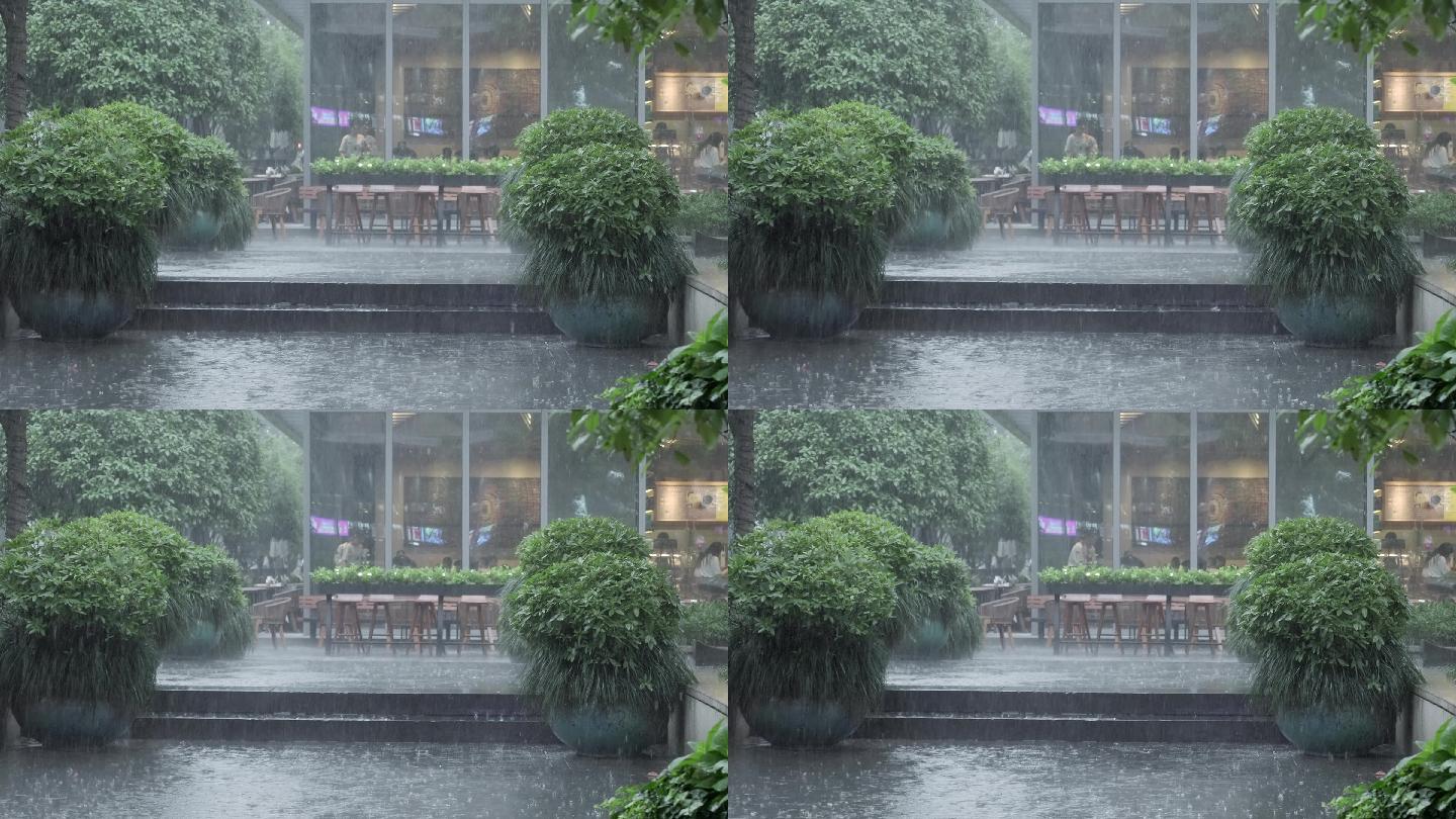 下雨天现代城市商业中心