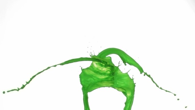 在白色的背景下，绿色的颜料以超慢的动作溅落
