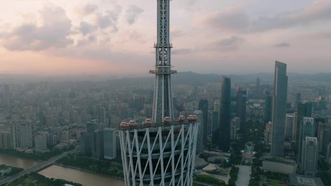 原创航拍广州市中心CBD花城汇日落黄昏