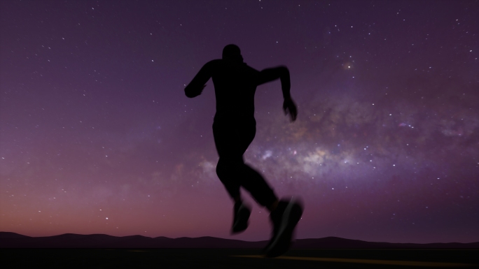 梦幻银河星空下运动员奔跑迎接日出追逐太阳