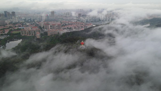 东莞东城旗峰山云海