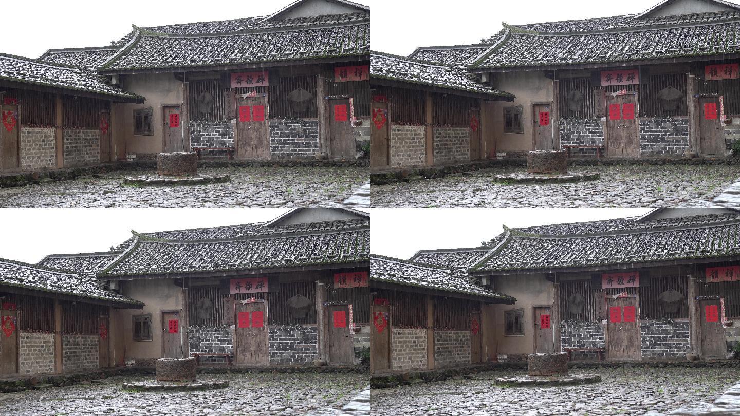 下雨天老房子古代建筑雨天福建古厝老房屋