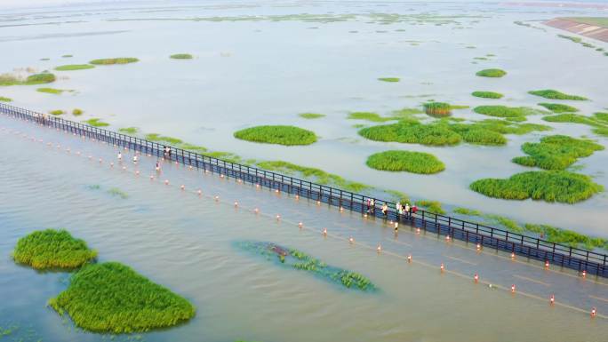 4K江西永修吴城鄱阳湖水上公路涨水