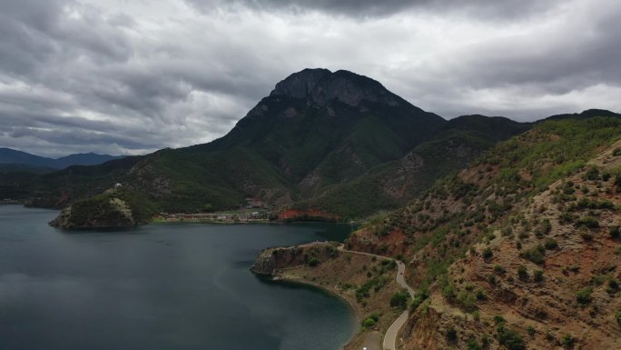 原创 云南泸沽湖格姆女神山自然风光航拍