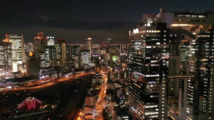 原创 日本大阪梅田蓝天大厦都市天际线航拍