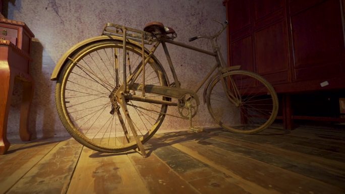 老旧自行车展示