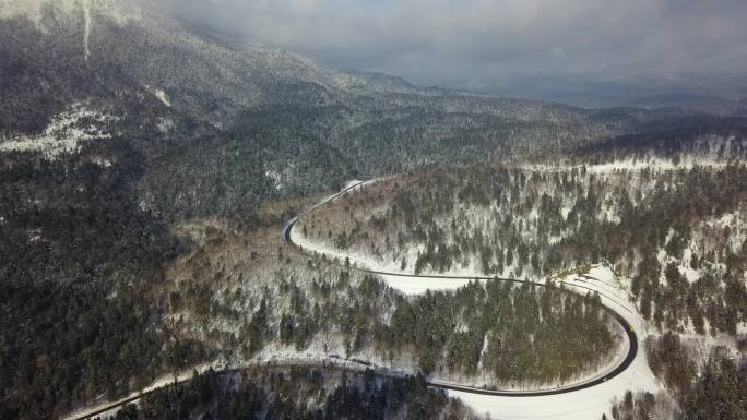 原创 日本北海道雄阿寒山雪山公路风光航拍