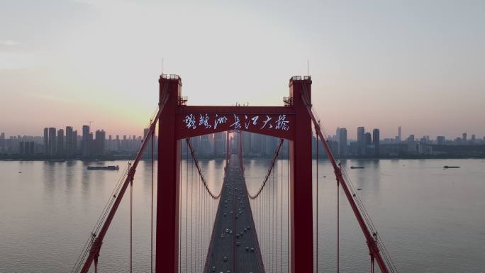 4k航拍武汉鹦鹉洲长江大桥