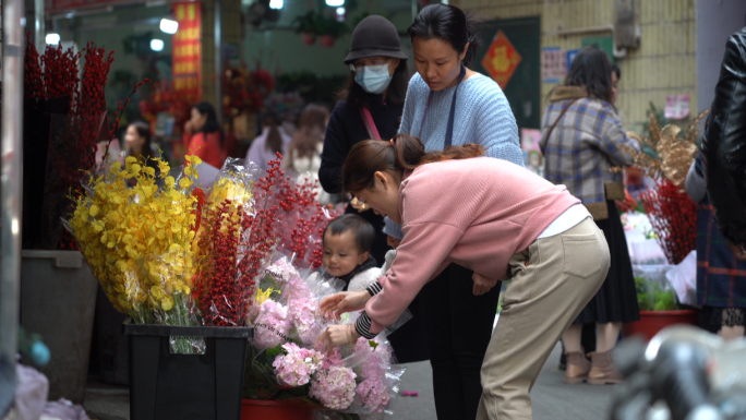 鲜花花卉批发交易市场人群购买鲜花